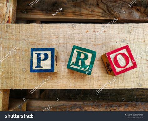 Pro agent movie  Pro is an abbreviation meaning "professional".  PRO definition: 1.  H...