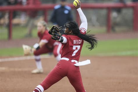 6d ESPN college softball analysts. College softball rankings: The top 25 teams in the NCAA this week. 7d ESPN. OU's Storako taken 1st overall in pro softball draft .... 