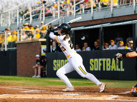SEATTLE – Gabbie Plain was drafted in the Athletes Unlimited Collegiate Softball Draft this afternoon. Plain was one of 13 current NCAA student-athletes selected. The fifth year senior adds this honor to her list, including being named a finalist for the Senior CLASS Award last month. The 2021 Pac-12 Pitcher of the Year is a three-time All .... 