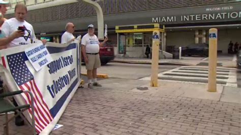 Pro-Israel protesters at MIA voice opposition to Hamas, Qatar amid war