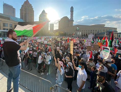 Pro-Palestinian march in Mississauga calls for end of violence against people of Gaza