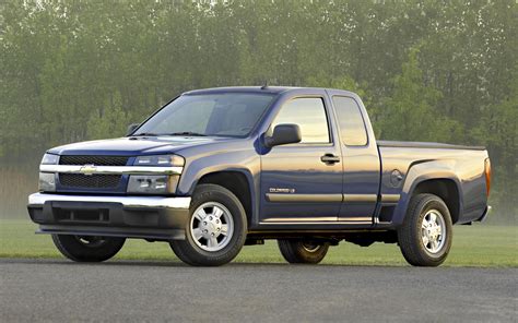 Problems with 2004 chevy colorado. Colorado 4-cyl. miles. 2004 Chevrolet Colorado. Consumer writes in regards to engine and ignition switch problems. The consumer stated on April 12, 2014, the vehicle shut off while driving 30 mph ... 