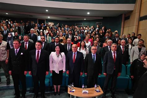 Prof. Dr. Ruhi Ersoy Biz, Türkleriz! Biz, Türkleriz! Gökler gibi . 
