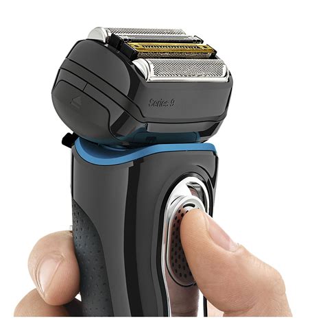 Professional beard trimmer. Making it the ideal professional beard trimmer for men. 【Smooth Trimming Experience】The new upgrade motor powers thick hair, delivering powerful power and speed, eliminating obstructions and pulling for a clean, smooth shave with less generation of annoying heat and noise for a comfortable trimming trip. 