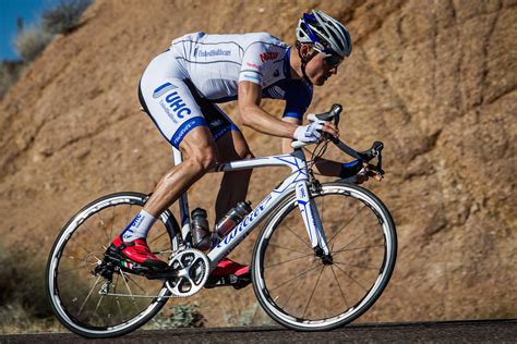 Professional cyclist. The average cyclist racing on flat terrain can bike 1 mile in about 3.5 minutes, and it would take about twice as long to do so on mountainous terrain. In addition, the average com... 