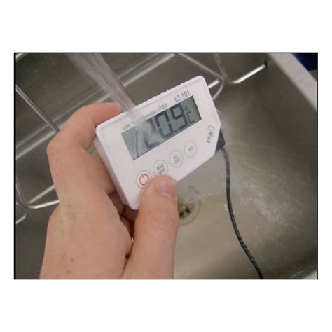 Professional digital thermometer with penetration probe LT-101