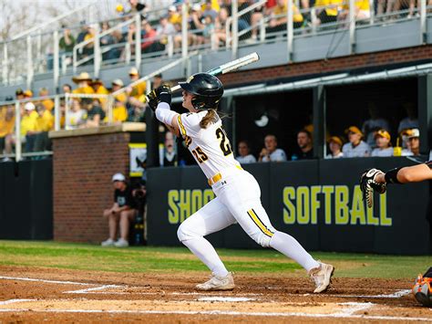 Published 12:01 AM PDT, May 9, 2023. NEW YORK (AP) — Wichita State’s Sydney McKinney was the No. 1 overall pick in the Athletes Unlimited softball draft on Monday night. McKinney, a middle infielder, leads the nation in batting this season with a .527 average through Sunday’s games. She also led the nation in batting last season.. 