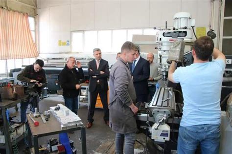 codini.rgarabwor.edu.pl. 