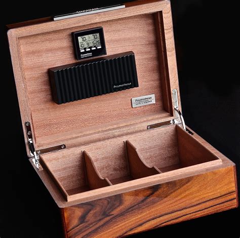 Prometheus humidor.  Desktop humidor.  High lacquer finish. 5&rdquo; x just over 1. ? Northwoods H...