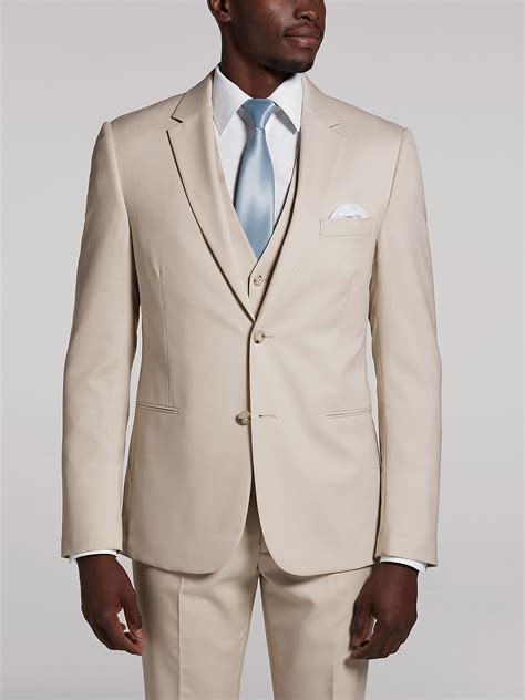 Pronto uomo suit. I have a Pronto Uomo shirt.....white-on-white, fitted, non-iron. I like it a lot, the fit is nice and the material is soft/comfortable. And you barely have to … 
