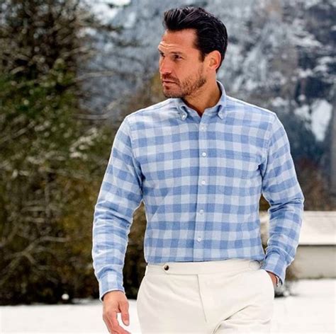 Proper cloth shirts. Custom-fitted dress shirts have caught on like wildfire, so which one do you choose? For the guy who likes options (and lots of them), there’s no better online-based choice than Proper Cloth ... 