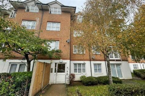 Properties For Sale in Gants Hill Rightmove