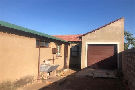 Property For Sale by Colly M Properties - SA Hometraders