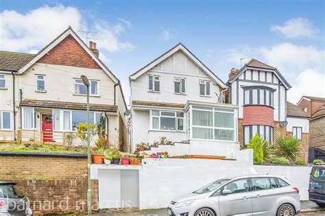 Property details for 24 Earlswood Road Redhill RH1 6HW - Zoopla