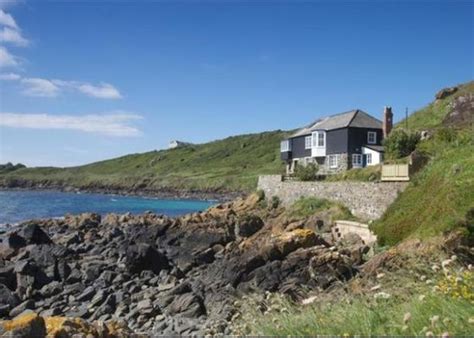 Property details for The Watch House The Cove Coverack Helston TR12 …