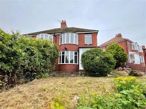 Property for sale in Sandhurst Avenue, Bispham, Blackpool FY2 - Zoopla