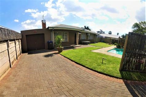 Property to Rent by Redlex Property (Pty) Ltd - SA Hometraders