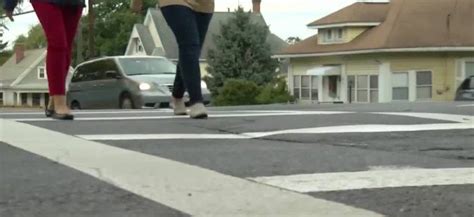 Proposed bill would install automatic crosswalk signals in Albany