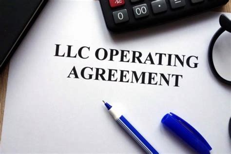 Pros and Cons. LLCs in Delaware combine the advantages 