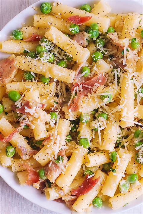 Prosciutto pasta with peas and parmesan cheese recipes