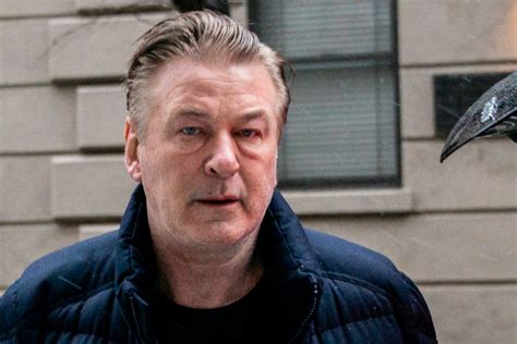Prosecutors reportedly set to drop charges against Alec Baldwin