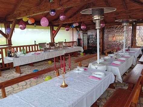 Prostor za proslave dubrava.  U na&scaron;em prostru možete organizira...