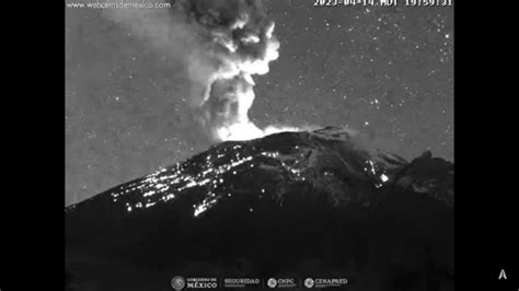 Protección Civil de Puebla reporta expulsión de “material incandescente” desde el volcán Popocatépetl de México