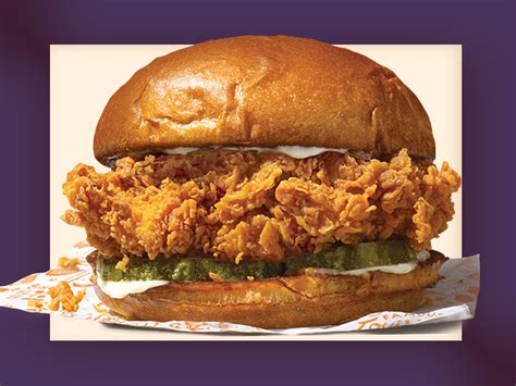 There are 534 calories in a Hottie Chicken Sandwich from Popeyes. Most of those calories come from fat (34%) and carbohydrates (45%). To burn the 534 calories in a Hottie Chicken Sandwich, you would have to run for 47 minutes or walk for 76 minutes. -- Advertisement. Content continues below --.. 