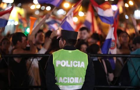 Protestas en Asunción ante Tribunal Superior de Justicia por supuesto fraude electoral