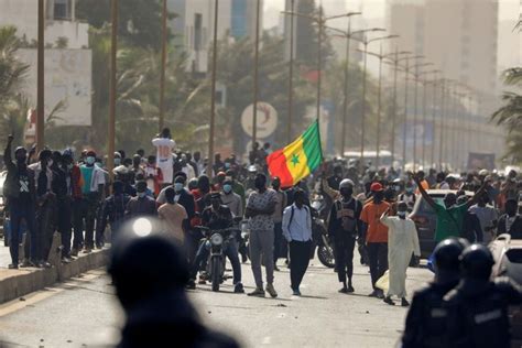 Protesters, police clash near home of Senegal opposition leader