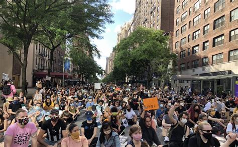 Protests nyc today. Screaming protesters clashed with cops and the media outside Manhattan court Tuesday ahead of former President Donald Trump ’ s arraignment — as MAGA-loving Rep. Marjorie Taylor Greene’s ... 