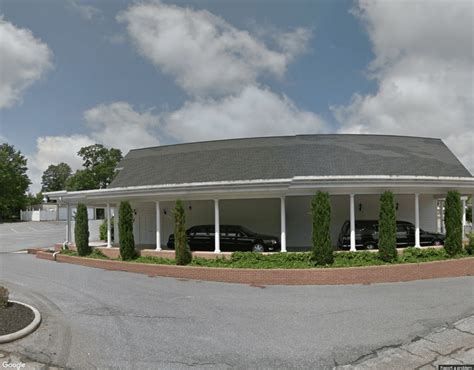 Pruitt funeral home honea path s c. Honea Path – Tanya Raye Quarles, 49, of Laurel Ct., died Saturday, November 19, 2022 at her home. Born in Lancaster, she was a daughter of Danny Ray Quarles and the late Kathryn Whittaker Quarles. She was a loving mother, grandmother and sister. Tanya was a member of Long Branch Baptist Church. She worked as a caregiver for 17 years for ... 