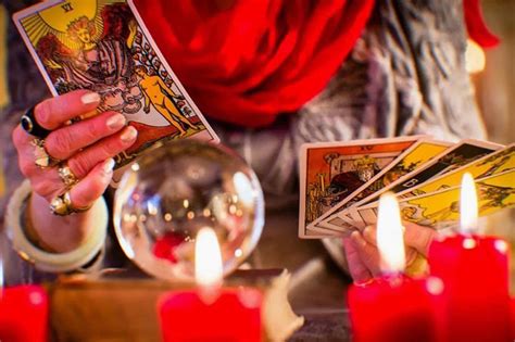 Psychic online reading. Mar 5, 2024 · Keen Psychics: Best selection of online psychic reading services. Kasamba: Best for career advice and money questions. Mysticsense: Best for mediumship and tarot cards. Asknow: Best mobile app ... 