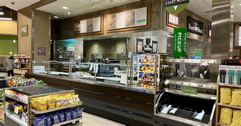 Public deli. Publix Deli offers a variety of subs, party platters, sliced meats and cheeses, and prepared meals for customers who love to eat. Learn more about the quality, selection and speed of the Publix Deli and how it supports your time and health. 