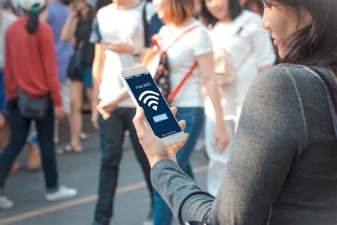Public wifi. Free Public Wi-Fi Throughout Seoul. Economy & Investment News 10/14/2019 SMG 4,552. By 2022, Seoul will be a data-free city where anyone can access free public Wi-Fi wherever they go. The public Internet of Things (IoT) network will be extended to all areas of Seoul for the use of shared parking, smart streetlamps, … 