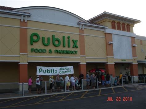 Publix 1287. Publix #1287, also known as Publix at Cocoplum Village Shops, is a Publix supermarket located at Cocoplum Village Shops, at 17179 Tamiami Trail in North Port, Florida. The store opened on July 22, 2010. 