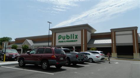 Publix's delivery and curbside pickup item prices are hig