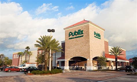Publix Super Market at Carillon Town Center, Saint Petersburg. 92 likes · 2,005 were here. A southern favorite for groceries, Publix Super Market at Carillon Town Center is conveniently located in...
