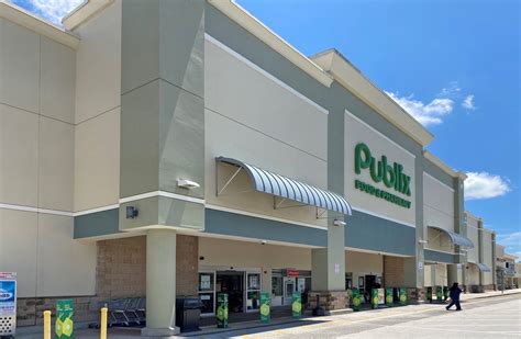 Publix corner lakes. Publix’s delivery, curbside pickup, and Publix Quick Picks item prices are higher than item prices in physical store locations. The prices of items ordered through Publix Quick Picks (expedited delivery via the Instacart Convenience virtual store) are higher than the Publix delivery and curbside pickup item prices. Prices are based on data collected in store and … 