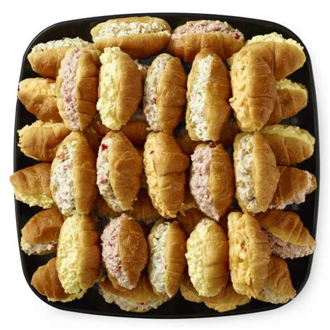 Publix deli tray. Product details. Cuban bread layered with Publix Sweet Ham, Roast Pork, Swiss cheese, pickles, and a mustard and mayonaise mix. Serves 18, 120 Cal/Cubanito. 24 Hours Advance Notice Required. If the item is needed sooner, please call your Publix store. 
