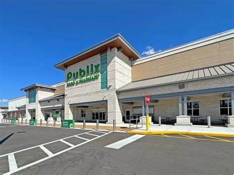 Publix harden boulevard. L AKELAND – Less than a year after Publix Super Markets finished work on the demolition and rebuilding of its Oakbridge store on Harden Boulevard, the same is planned at its Lake Miriam Square ... 