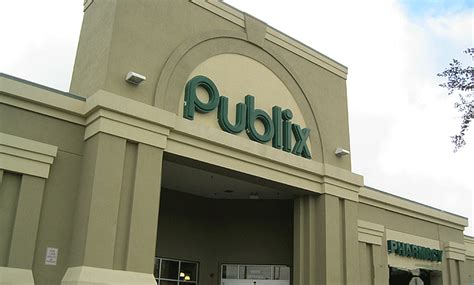 You will find Publix situated at an ideal location at 124 Frazier St, in the north section of Waynesville (near to Garrett Hillcrest Cemetery). This grocery store serves patrons principally from the neighborhoods of Lake Junaluska, Dellwood, Waynesville and Clyde. If you plan to drop by today (Wednesday), its operating hours are 7:00 am to 7:00 am.