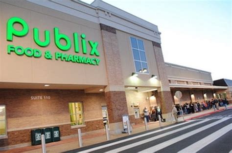 Fill your prescriptions and shop for over-the-counter medications at Publix Pharmacy at Twickenham Square. Our staff of knowledgeable, compassionate pharmacists provide patient counseling, immunizations, health screenings, and more. Download the Publix Pharmacy app to request and pay for refills. Visit Publix Pharmacy in Huntsville, AL today.