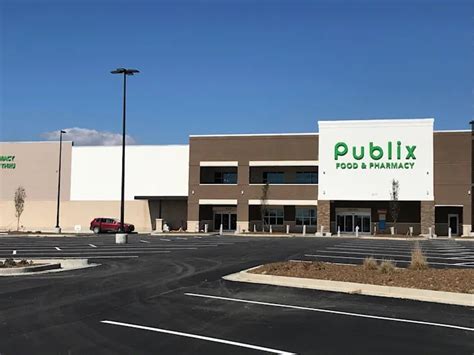 Publix in gallatin tn. A southern favorite for groceries, Publix Super Market at Greensboro Village is conveniently located in Gallatin, TN. Open 7 days a week, we offer in-store shopping, grocery delivery, and more. 