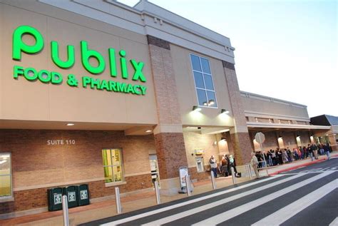 We are privately-owned, hold no long-term debt and continue to grow year after year. Publix and our associates excel in community involvement, volunteerism, and environmental sustainability. Our collective commitment to diversity has contributed to our success in being a great place to work… Distribution Warehouse Selector- McCalla. 