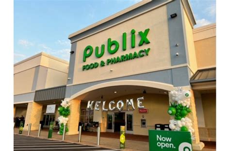 Publix navarre. Publix is the largest and fastest growing employee-owned supermarket chain in the US. It's a great place to work and shop. For any Publix Pharmacy inquiries please call (850) 515-0990. 
