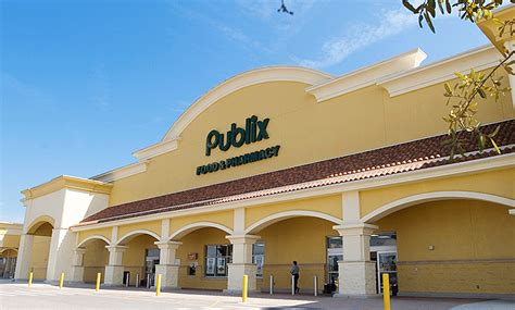 3. It's the largest employee-owned company in the world. Instagram. Publix is the largest employee-owned company in the world, and not just by a small margin. At number one, Publix clocks in with 23,000 employees, which is astronomically higher than the number two spot, WinCo Foods which has about 20,000 employees.. Publix near here