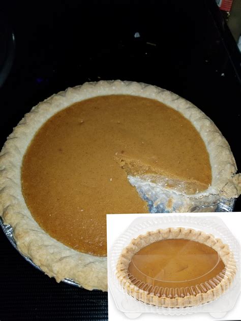 Publix pumpkin pie. The latter is 30 g sugar and 2 g of dietary fiber, the rest is complex carbohydrate. Pumpkin pie, pumpkin by PUBLIX contains 7 g of saturated fat and 40 mg of cholesterol per serving. 125 g of Pumpkin pie, pumpkin by PUBLIX contains 1.80 mg of iron, 120.00 mg of calcium, 260 mg of potassium. Pumpkin pie, pumpkin by PUBLIX belong to 'Cakes ... 