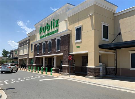  Publix Super Market at The Village Shoppes is a Supermarket located at 7883 Village Center N, Sherrills Ford, North Carolina 28673, US. The establishment is listed under supermarket, bakery, beer store, florist, grocery store, seafood market, wine store category. It has received 725 reviews with an average rating of 4.6 stars. . 
