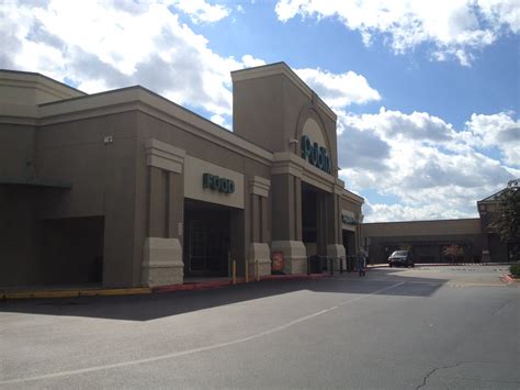 Publix spartanburg sc. Find store hours, directions, services and departments of Publix at Hillcrest Shopping Center in Spartanburg, SC. Order online, get curbside pickup, or visit the pharmacy and … 
